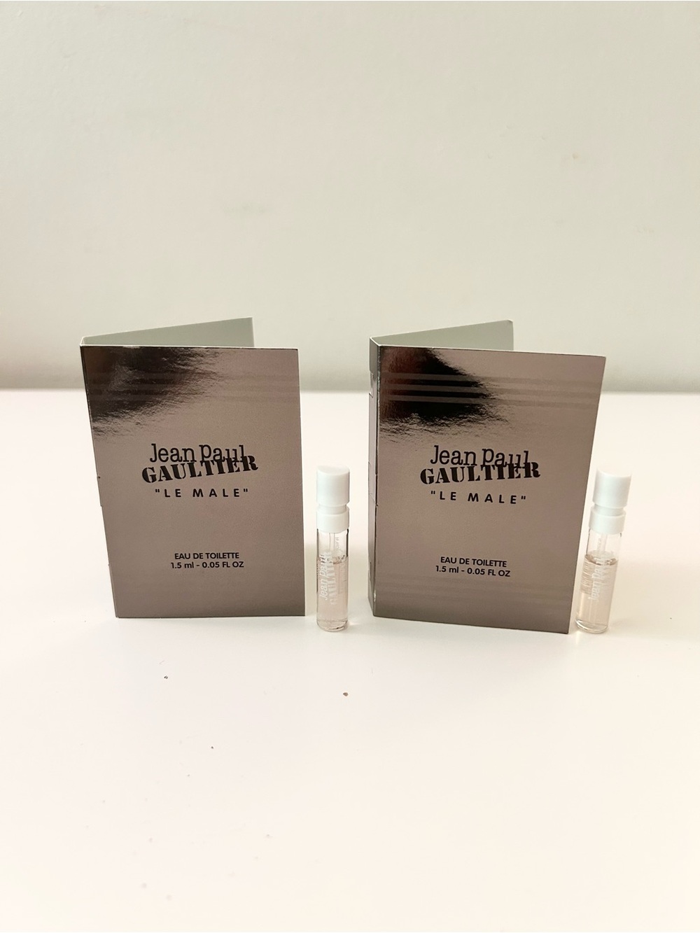 🌸JEAN PAUL GAULTIER "Le Male" EDT Vial Spray Sample 1.5 mL x 2